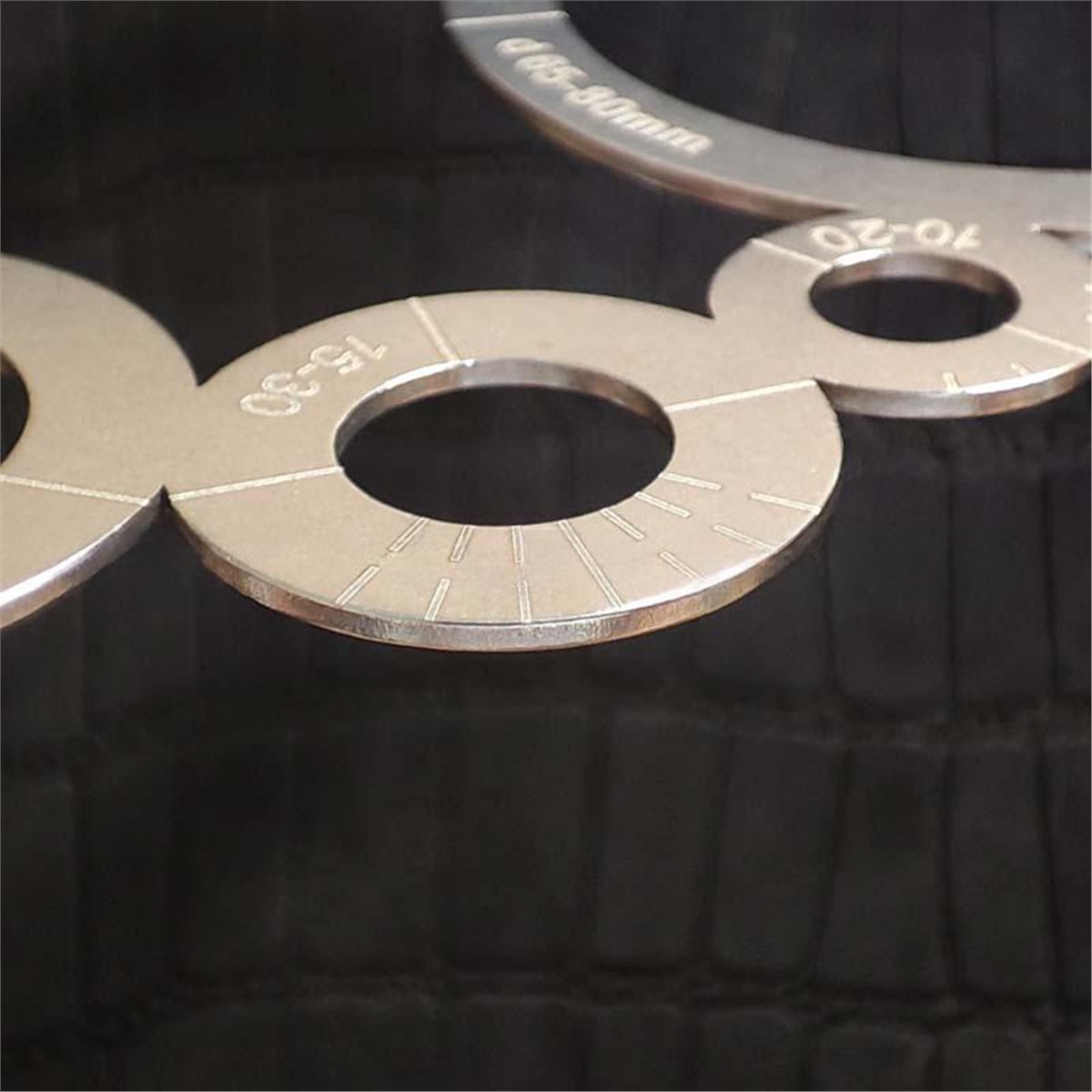 Leatherworking Corner Cutting  - Leatherwork Ruler review and price